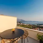 Apartment Divine